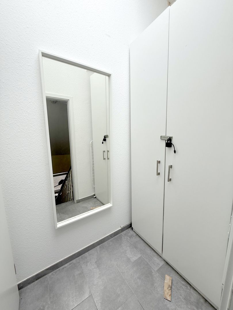 Ansicht 5 von: Im Herzen von Neuss: Zentrales und modernes Apartment im DG mit Klimaanlage und Tageslichtbad